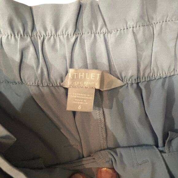 Athleta Stellar Paperbag Taper Pants Size 6 Light Blue Travel Stretch minimalist - Picture 3 of 4